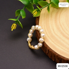 MV2538 - Nhẫn ngọc trai trắng 3mm kết bằng sợi bạc 925 mạ vàng 18k