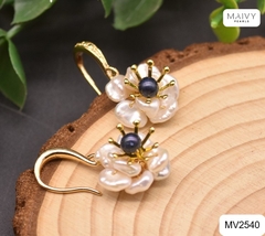MV2540 - Bông tai ngọc trai keshi kết hoa dáng móc