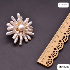 MV2556 - cài áo Baroque hạt dài mix trai tròn