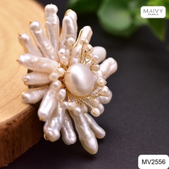 MV2556 - cài áo Baroque hạt dài mix trai tròn