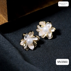 MV2563- Bông tai dáng hoa mạ vàng 18k đính ngọc trai trắng sz z6-7mm