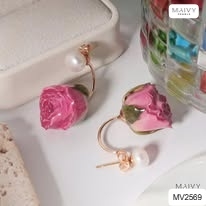 MV2569 - Bông tai hoa hồng khô màu hồng mix ngọc trai trắng