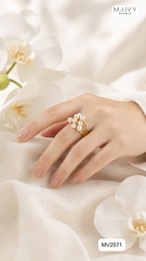 MV2571-✨✨ Ánh sáng kiêu sa, tôn vinh đôi tay ngọc ngà - Maivy Pearls ✨