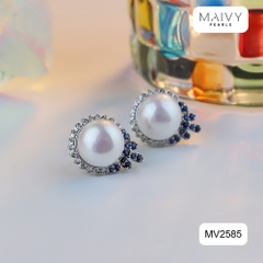 MV2585 - bông tai ngọc trai trắng đính viền đá xanh và trắng