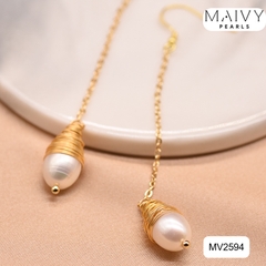 MV2594 - Bông tai ngọc trai trắng dáng dài thả rơi quấn viền bạc 925 mạ vàng 18l