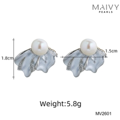 MV2601- Bông tai dáng vây cá nhấn ngọc trai trắng size 5-6mm