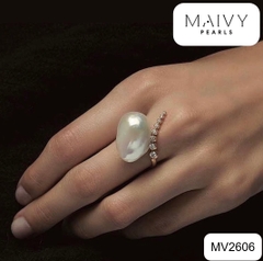 MV2606 - Nhẫn freesize nhấn ngọc trai baroque trắng