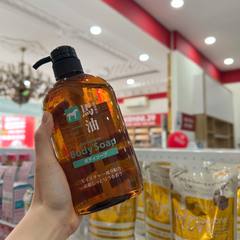 Sữa tắm mỡ ngựa Kumano Horse Oil 600ml