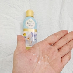 DUNG DỊCH VỆ SINH ĐỒ LÓT SARASATY LINGERIE (120ML)