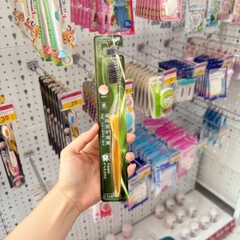Bàn chải than hoạt tính kháng khuẩn Okamura type D