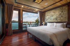 Du Thuyền Perla Dawn Sails