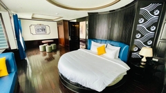 Du thuyền Sky Cruise