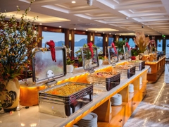 Thuê trọn du thuyền trong ngày Diamond Cruise tổ chức sự kiện