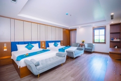 Crystal Holiday Hạ Long