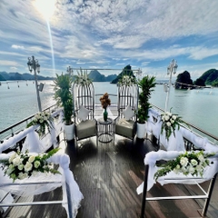 Du Thuyền 5 sao Paradise Elegance