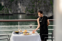 Du thuyền 5 sao Ambassador Cruise (2N1D)