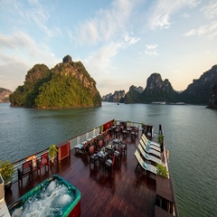 Du thuyền Lily Cruise 4 sao