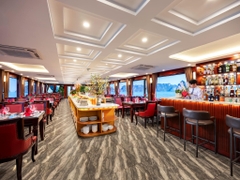 Thuê trọn du thuyền trong ngày Diamond Cruise tổ chức sự kiện