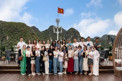Thuê trọn du thuyền ngủ đêm Indochine Grand tổ chức sự kiện