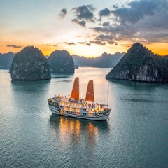 Du thuyền Indochine Sails