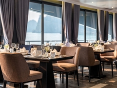 Thuê trọn du thuyền trong ngày Taliya Cruise tổ chức sự kiện