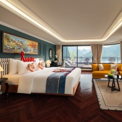 Du thuyền Diana Cruise (3N2Đ)