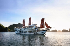Du Thuyền Perla Dawn Sails