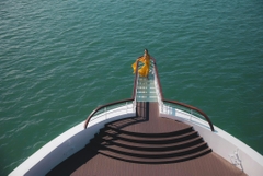 Thuê trọn du thuyền ngủ đêm Ambassador Cruise tổ chức sự kiện
