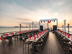 Du thuyền Hạ Long Diamond Cruise (Tour sáng tuyến 1)