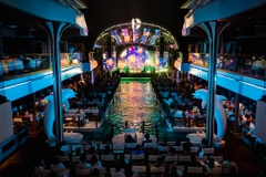 Charter du thuyền Dolphin Hạ Long: Giải pháp tổ chức sự kiện, gala dinner chuyên nghiệp