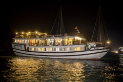 Du Thuyền Majestic