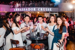 Thuê trọn du thuyền ngủ đêm Ambassador Cruise tổ chức sự kiện