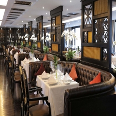 Du thuyền Ambassador Cruise ( Tàu ngày)