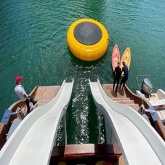 Du thuyền Catamaran