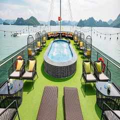 Du thuyền Maia cruise (99 khách)