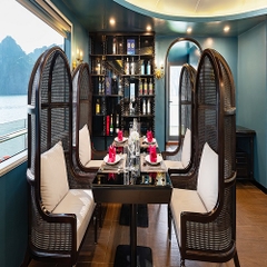 Du thuyền Maia cruise (99 khách)
