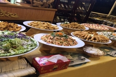 Ăn Buffet Trên Du Thuyền Indochina Queen