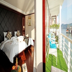 Du thuyền La Pinta Cruise