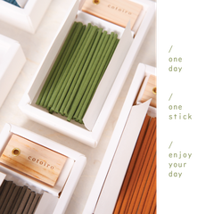 Nhang thơm tinh dầu cao cấp Cotoiro - hộp sang trọng, kèm chân đế incense