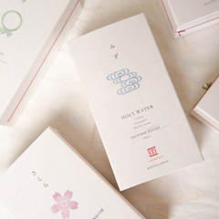 Nhang thơm tinh dầu cao cấp Cotoiro - hộp sang trọng, kèm chân đế incense