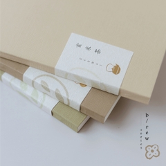 Sổ bìa giấy B/rew size Square - 3 màu sắc tượng trưng cho 3 loại trà phổ biến của Nhật Bản