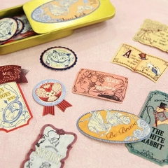 Các mẫu sticker flake có nhũ kèm hộp thiếc 