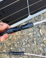 适用于太阳能电工、监控摄像头安装维修人员及照明设备维修电工的1000V低漏电流绝缘手套 găng tay cách điện