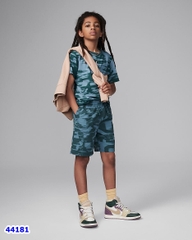Quần short Jordan rằn xanh