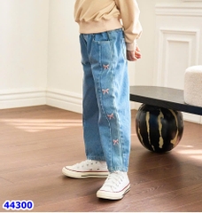 Quần jean Bebezo xanh nơ - size 130