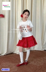 Set áo trắng Chane, chân váy đỏ chấm bi