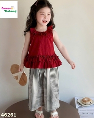 Set áo đỏ, quần sọc xám