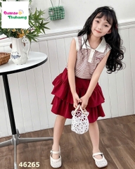 Set áo polo sọc đỏ, chân váy bí đỏ