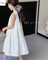 Đầm Sofia trắng thêu hoa