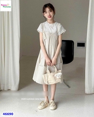 Set đầm yếm kem, áo sọc